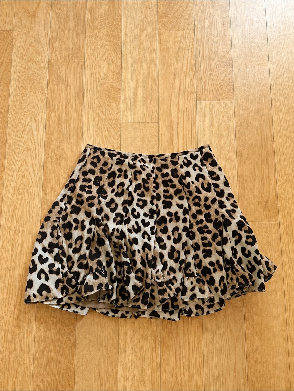 Vestique Skort | Leopard Print Flared Mini Skirt - Beige/Black - Picture 4 of 4